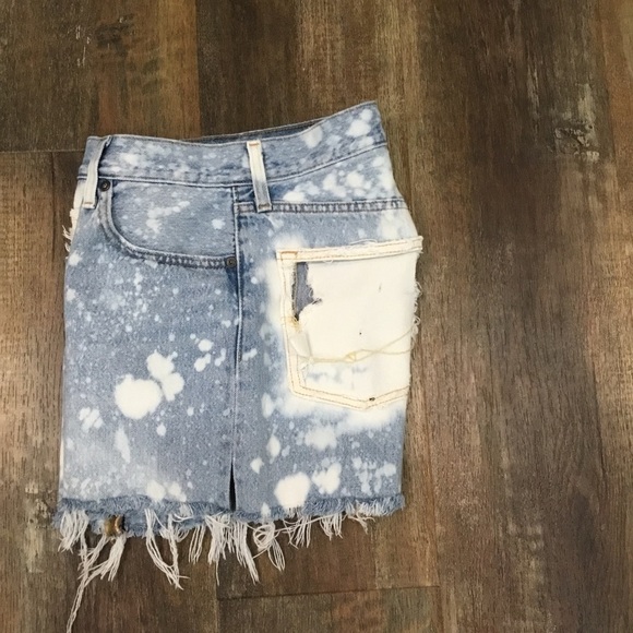 𝅺LEVI’S 501 destroyed slash bleached button up cut off shorts - Picture 6 of 9